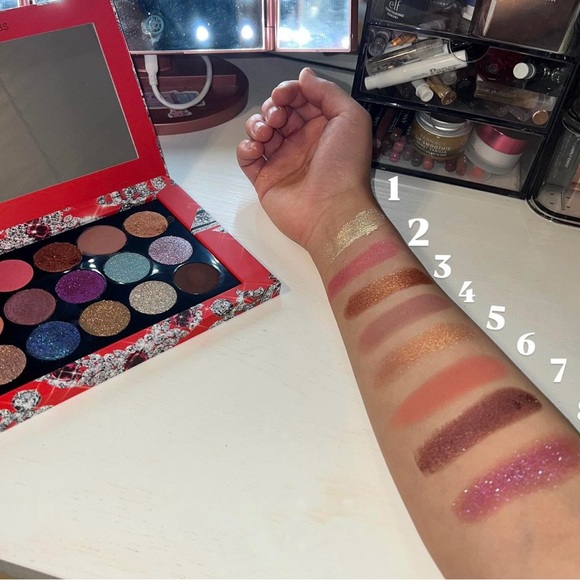 NWT - Unused Pat McGrath Luminous Legends Eyeshadow Palette - Picture 2 of 3